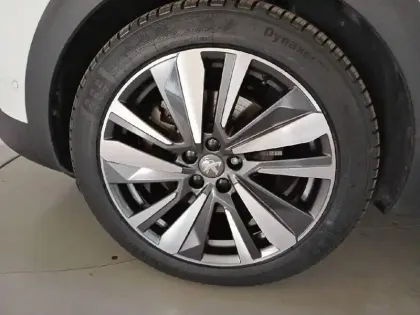 Photo 12 Peugeot 3008  Hybrid 225 e-EAT8