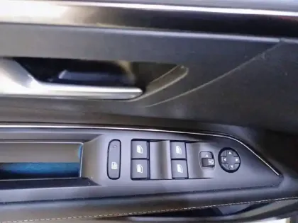 Photo 69 Peugeot 3008  Hybrid 225 e-EAT8