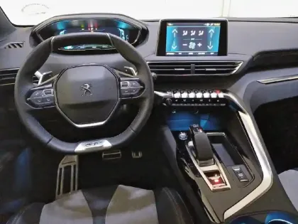 Photo 83 Peugeot 3008  Hybrid 225 e-EAT8