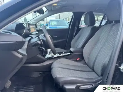 Photo 32 Peugeot 208  Hybrid 100 e-DCS6