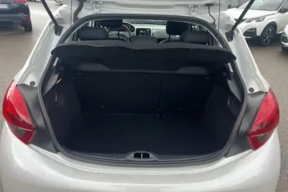 Photo 8 Peugeot 208  PureTech 110ch S&S BVM6