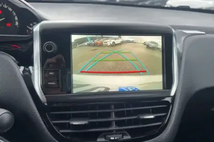 Photo 20 Peugeot 208  PureTech 110ch S&S BVM6