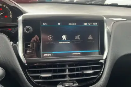 Photo 21 Peugeot 208  PureTech 110ch S&S BVM6