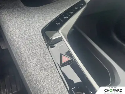 Photo 18 Peugeot 3008  Hybrid 136 e-DCS6