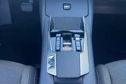 Photo 44 DS DS 4  Hybride E-Tense 225 EAT8