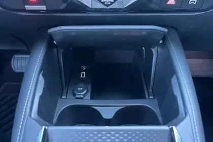 Photo 82 DS DS 4  Hybride E-Tense 225 EAT8