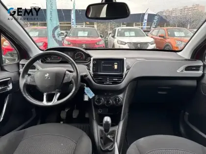 Photo 7 Peugeot 208  PureTech 82ch S&S BVM5 6.2 Evap