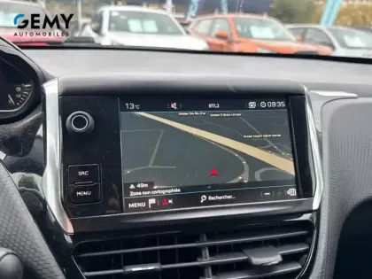 Photo 18 Peugeot 208  PureTech 82ch S&S BVM5 6.2 Evap