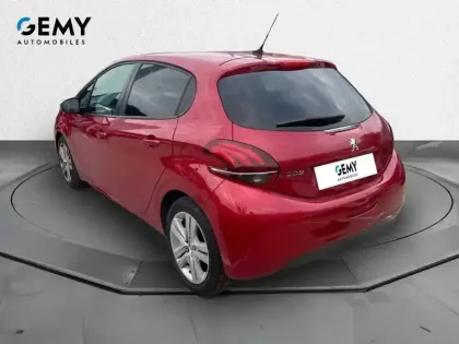 Photo 6 Peugeot 208  PureTech 82ch S&S BVM5 6.2 Evap