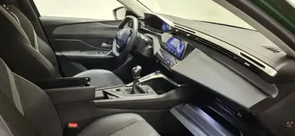 Photo 18 Peugeot 308  PureTech 130ch S&S BVM6