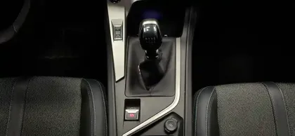 Photo 17 Peugeot 308  PureTech 130ch S&S BVM6