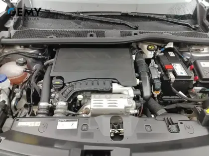 Photo 14 Peugeot 2008  PureTech 100 S&S BVM6