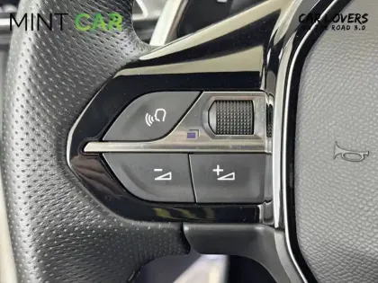 Photo 15 Peugeot 3008  Hybrid4 300 e-EAT8