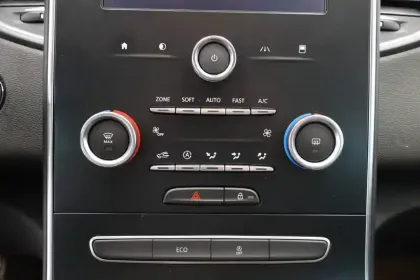 Photo 64 Renault Scenic  TCe 115 FAP