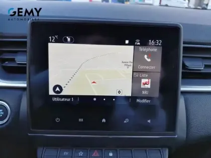 Photo 18 Renault Captur  E-Tech 145 - 21