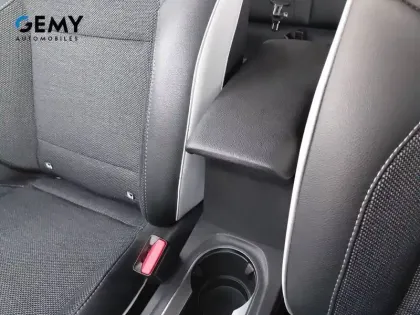 Photo 26 Renault Captur  E-Tech 145 - 21