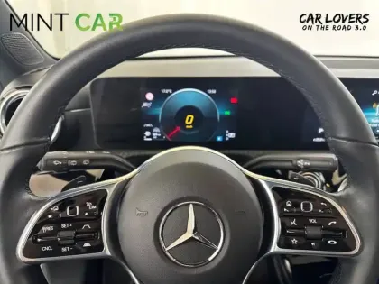 Photo 12 Mercedes Classe A  180 7G-DCT