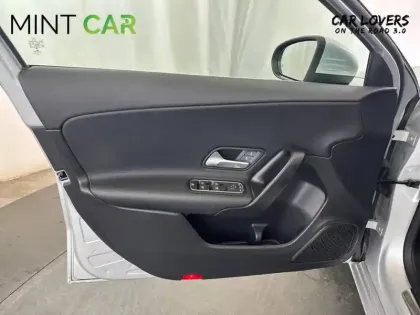 Photo 21 Mercedes Classe A  180 7G-DCT