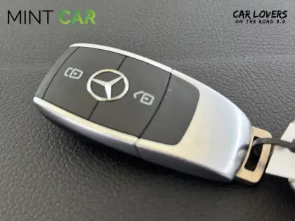 Photo 29 Mercedes Classe A  180 7G-DCT