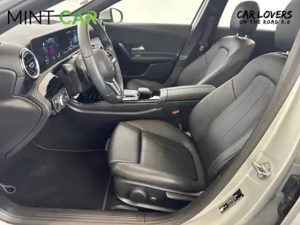 Photo 17 Mercedes Classe A  180 7G-DCT