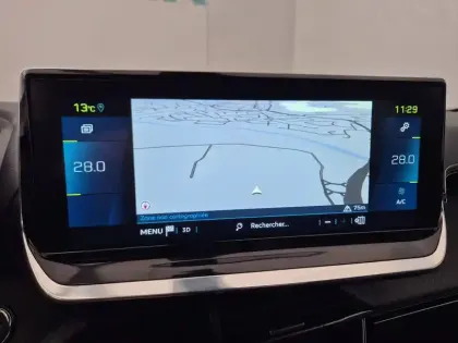 Photo 32 Peugeot 2008  Electrique 136 ch