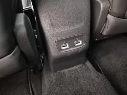 Photo 35 Peugeot 2008  Electrique 136 ch