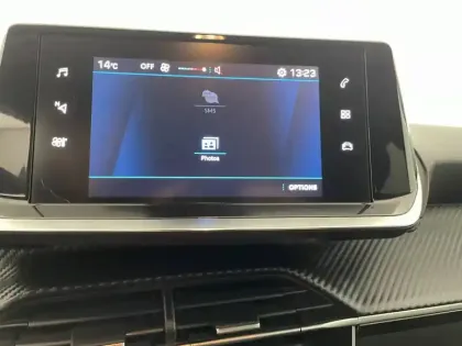 Photo 19 Peugeot 208  PureTech 100 S&S BVM6