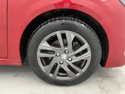 Photo 17 Peugeot 208  PureTech 100 S&S BVM6