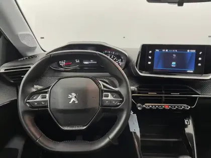 Photo 21 Peugeot 208  PureTech 100 S&S BVM6