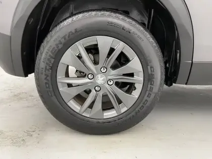 Photo 40 Peugeot 2008  PureTech 100 S&S BVM6