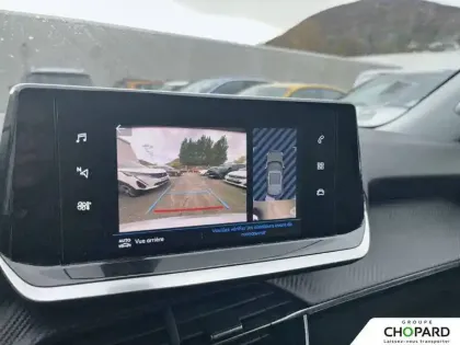 Photo 12 Peugeot 2008  PureTech 100 S&S BVM6