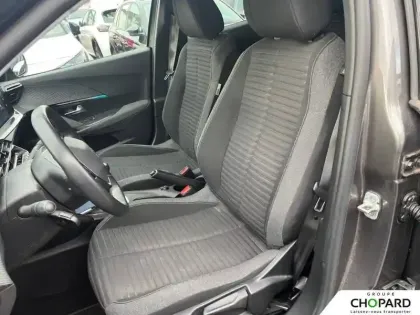 Photo 8 Peugeot 2008  PureTech 100 S&S BVM6