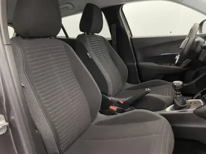 Photo 48 Peugeot 2008  PureTech 100 S&S BVM6