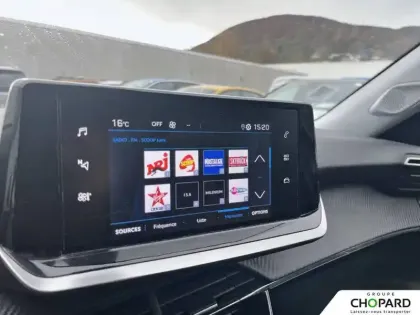 Photo 20 Peugeot 2008  PureTech 100 S&S BVM6