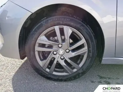 Photo 11 Peugeot 208  PureTech 75 S&S BVM5