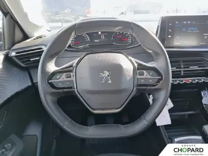 Photo 16 Peugeot 208  PureTech 75 S&S BVM5