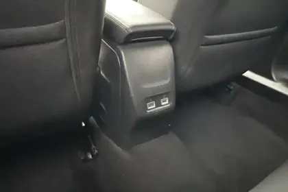 Photo 22 Peugeot 2008  PureTech 100 S&S BVM6