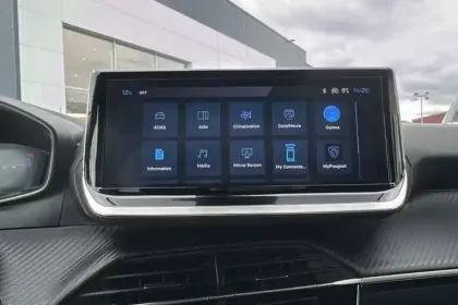 Photo 16 Peugeot 2008  PureTech 100 S&S BVM6