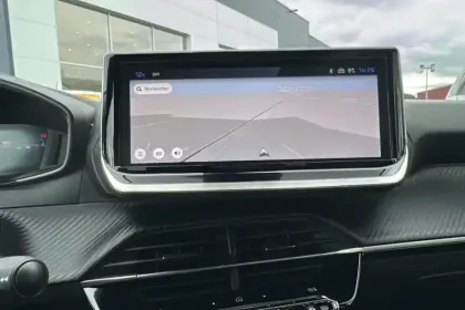 Photo 14 Peugeot 2008  PureTech 100 S&S BVM6