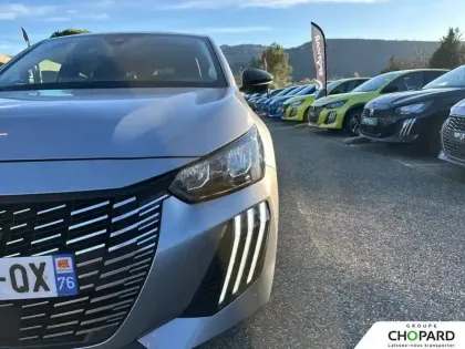 Photo 21 Peugeot 208  Hybrid 100 e-DCS6