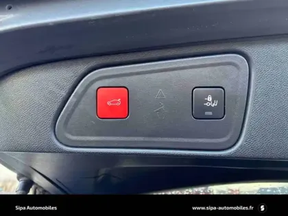 Photo 31 Peugeot 3008  BlueHDi 130ch S&S EAT8