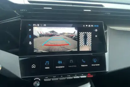 Photo 59 Peugeot 308  BlueHDi 130ch S&S EAT8