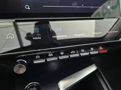 Photo 14 Peugeot 308  PHEV 180 e-EAT8