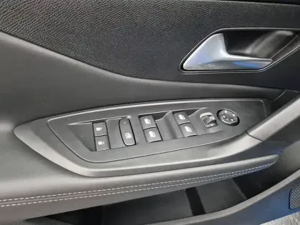 Photo 21 Peugeot 308  PHEV 180 e-EAT8