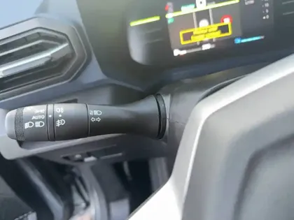 Photo 205 Dacia Duster  Hybrid 140