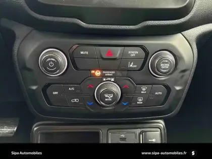 Photo 18 Jeep Renegade  1.5 Turbo T4 130 ch BVR7 e-Hybrid