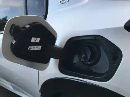 Photo 45 Peugeot 208 Gén. II Ph1 NG GT 5