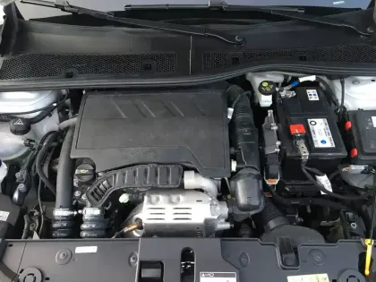 Photo 20 Peugeot 208  PureTech 100 S&S EAT8