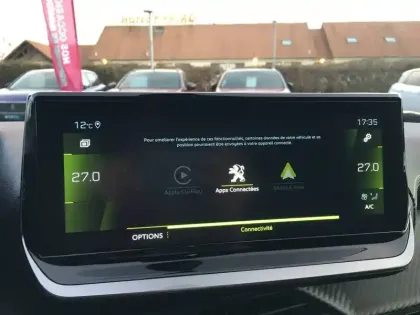 Photo 65 Peugeot 208  PureTech 100 S&S EAT8