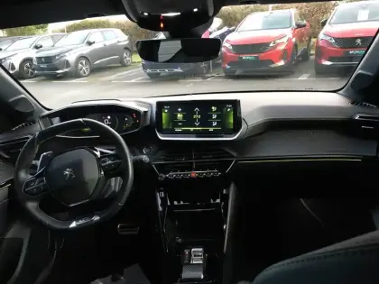 Photo 13 Peugeot 208  PureTech 100 S&S EAT8